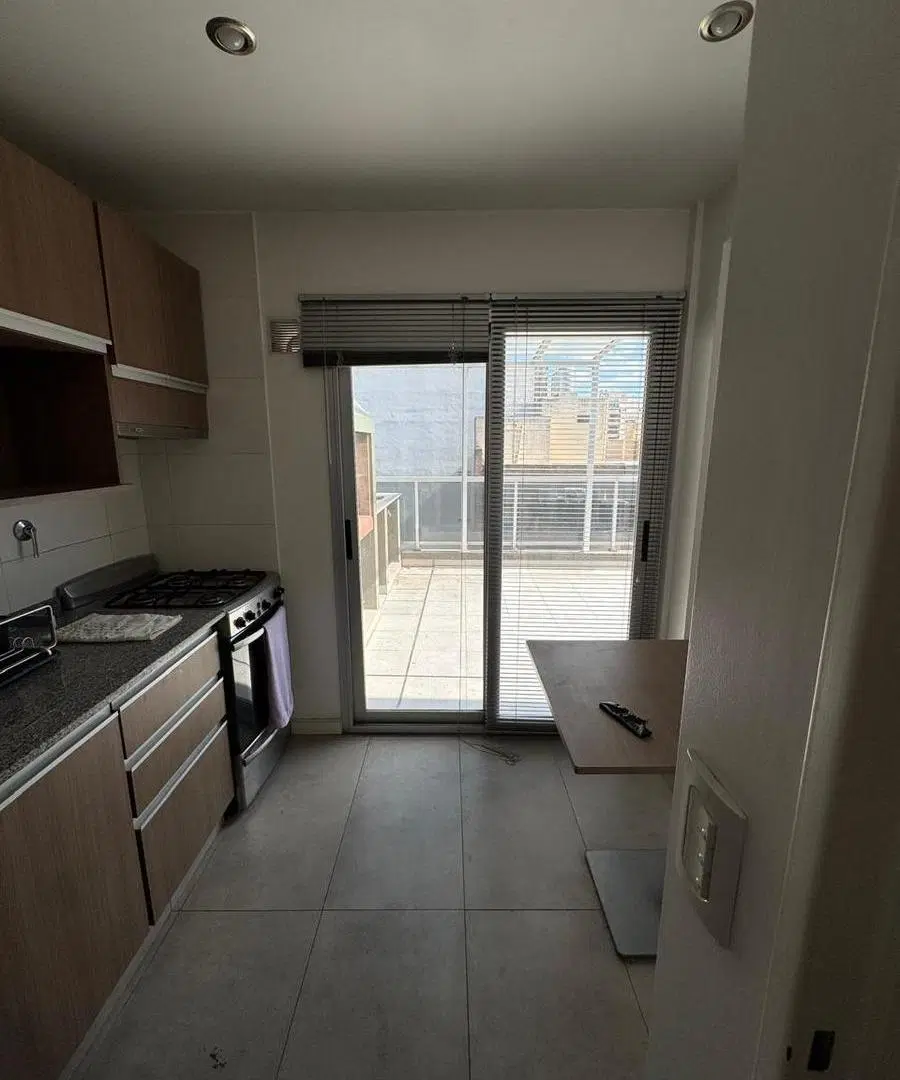 Departamento 2 Amb. en alquiler en  Caballito Sur frente al Barrio Inglés 5