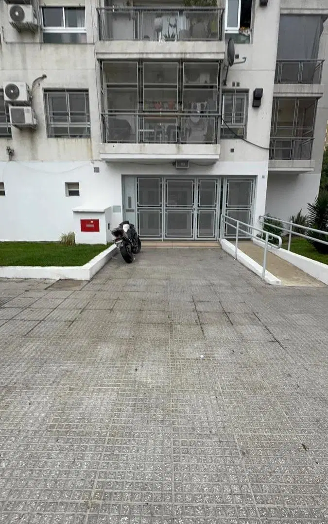 Departamento 3 ambientes a la venta Parque Avellaneda 1