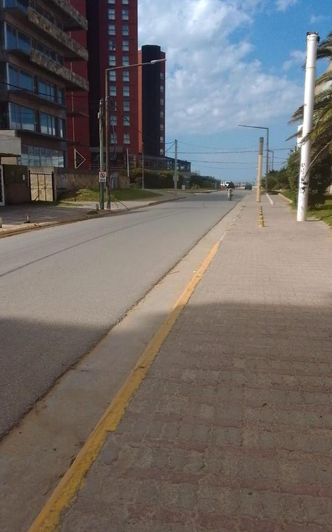 Foto de OPORTUNIDAD COMERCIAL PREDIO CENTRO VILLA GESELL – PASEO 105, imagen 4