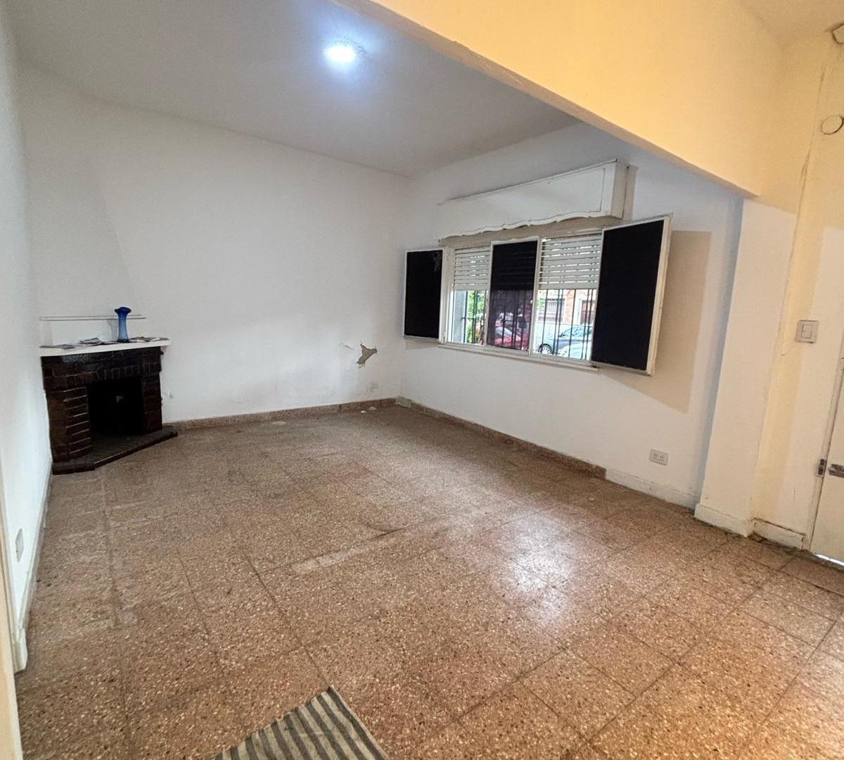 Foto de Casa en Villa del Parque, con garage, patio y terraza, imagen 1