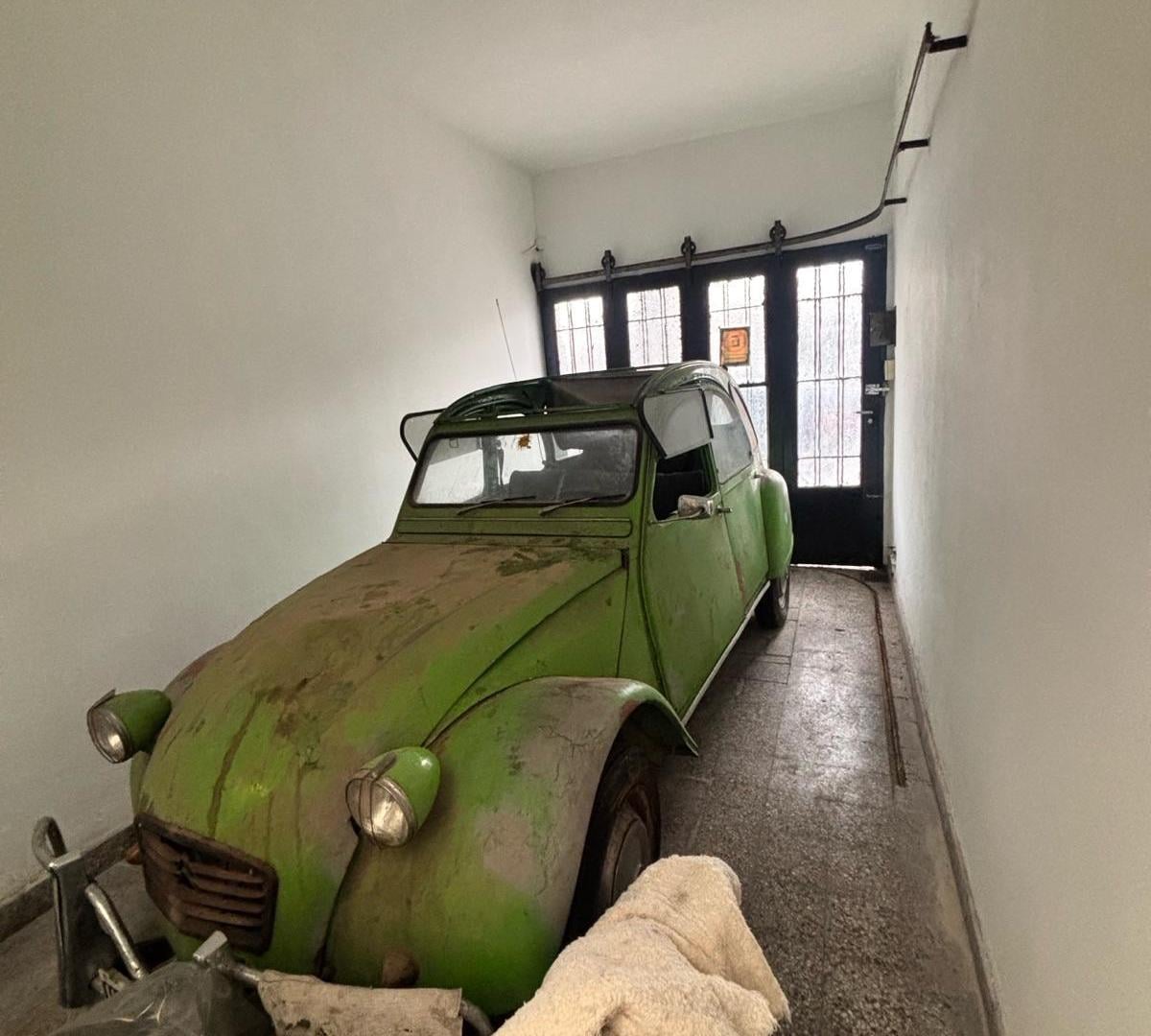 Foto de Casa en Villa del Parque, con garage, patio y terraza, imagen 2