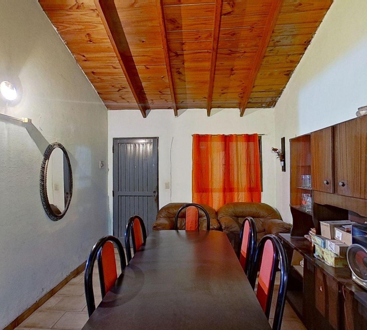 Casa Duplex 5 Ambientes Local + Cochera Venta Moreno 1