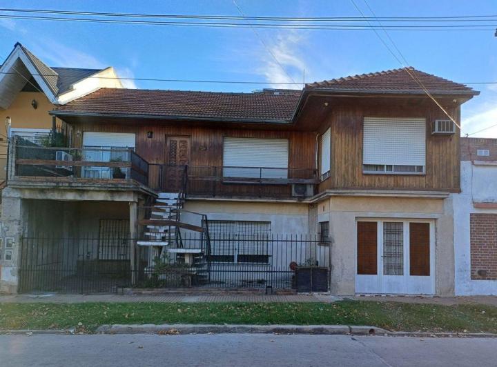 Casa para 2 familias Ezpeleta 1