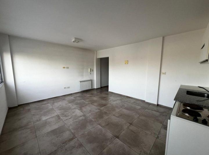 ALQUILER DEPTO 2 AMBIENTES EN MORON 3