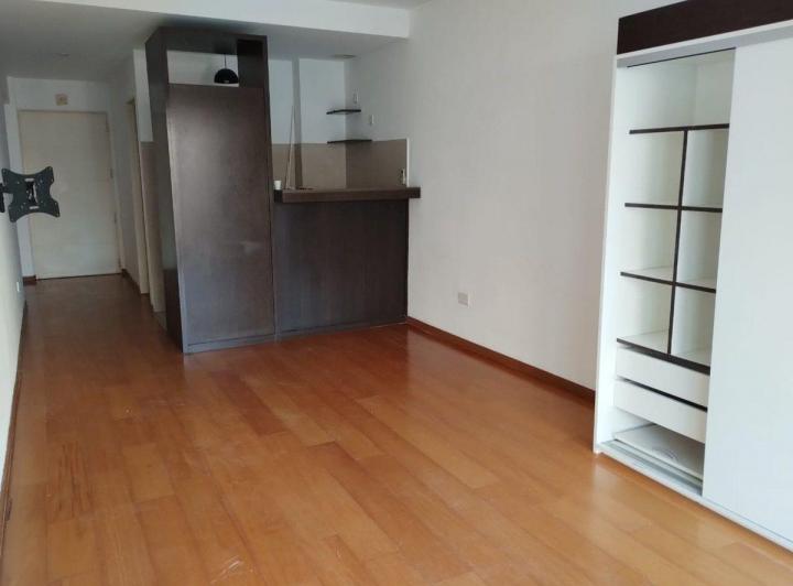 Depto monoambiente Alquiler Las Cañitas con balcón 2