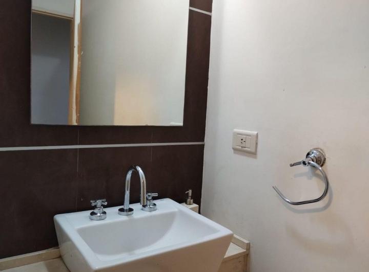 Depto monoambiente Alquiler Las Cañitas con balcón 4
