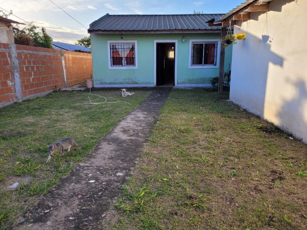 VENTA CASA 4 AMBIENTES CON COCHERA EN LA UNIÓN 5