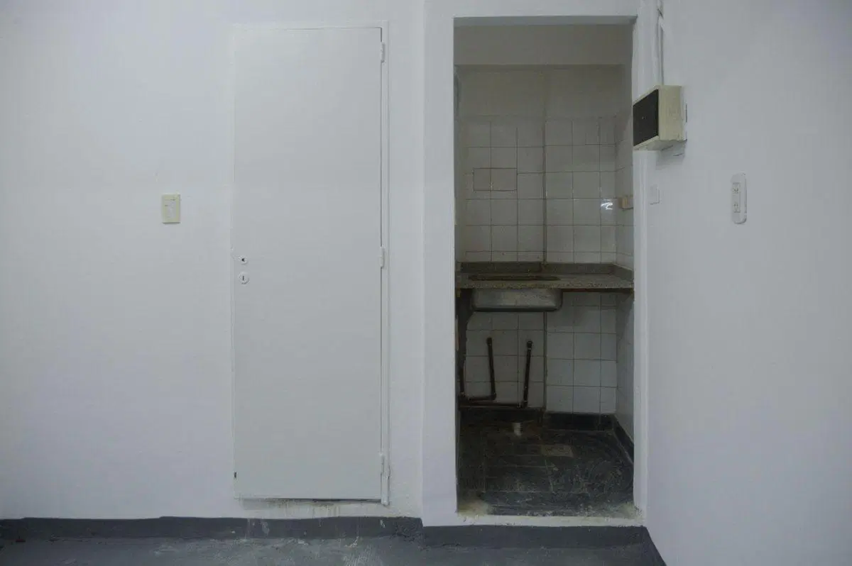 VENTA DEPÓSITO COLEGIALES DIST. AUDIOVISUAL 3