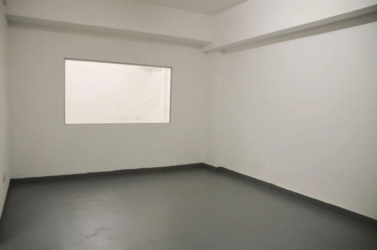 VENTA DEPÓSITO COLEGIALES DIST. AUDIOVISUAL 2