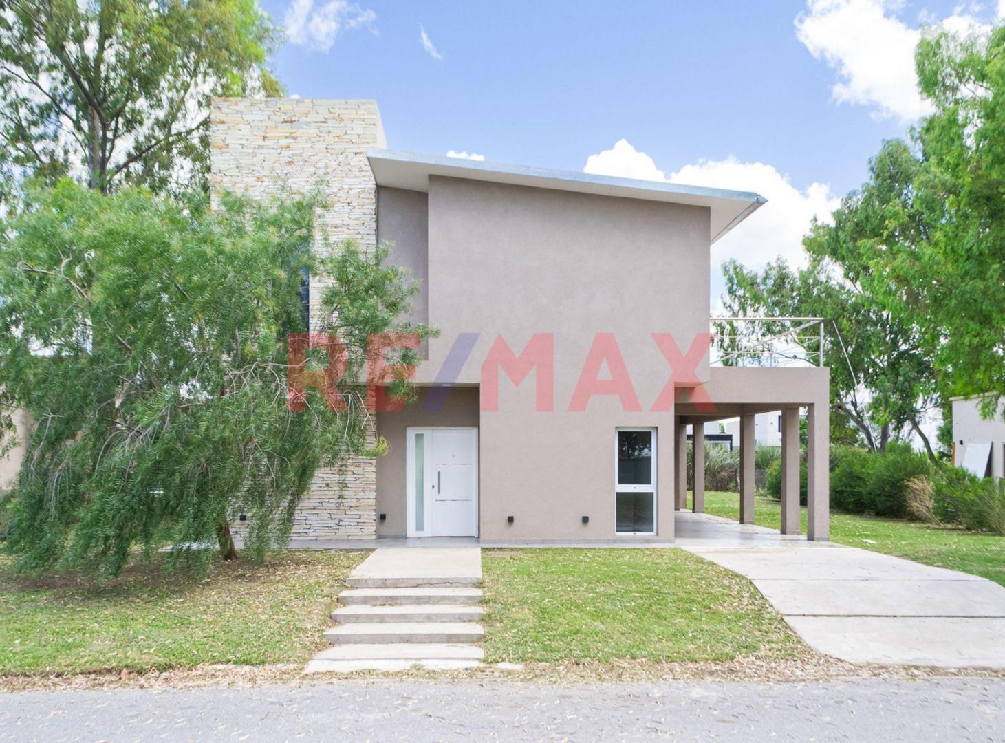 CASA 5 AMBIENTES EN VENTA HORIZONTES AL SUR
