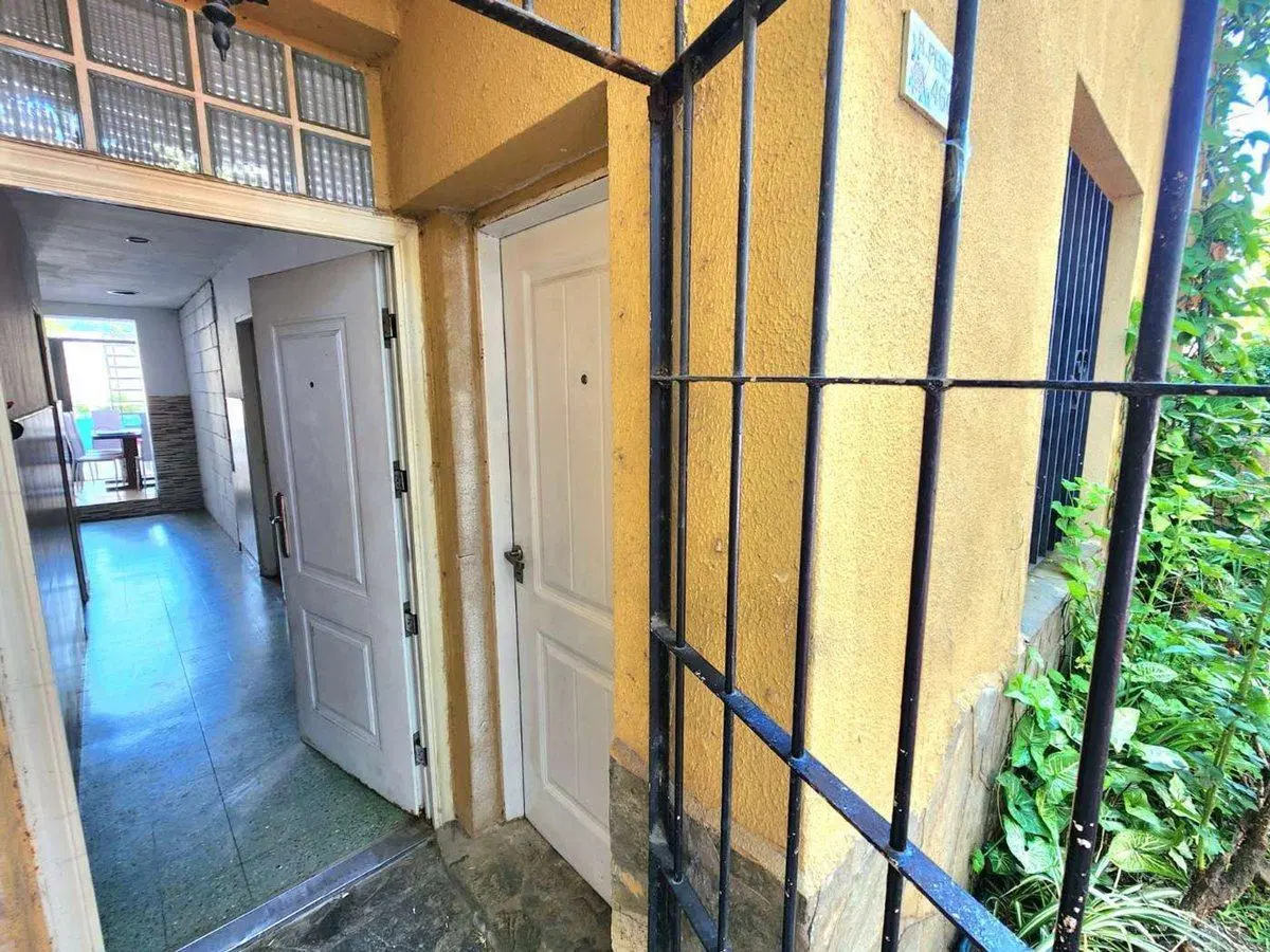 CASA PH PB FRENTE 4 DORM 8 AMB GRAN PATIO SAAVEDRA 3