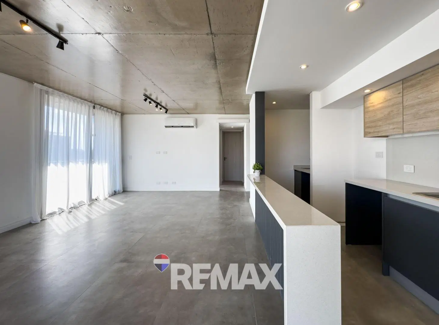 DEPARTAMENTO 3 AMBIENTES CON BALCON CANNING VENTA 4