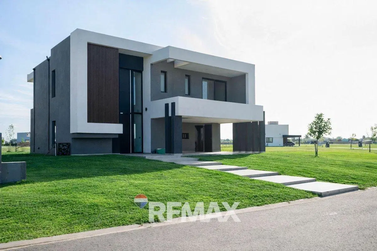 CASA A ESTRENAR EN TERRALAGOS CANNING 2