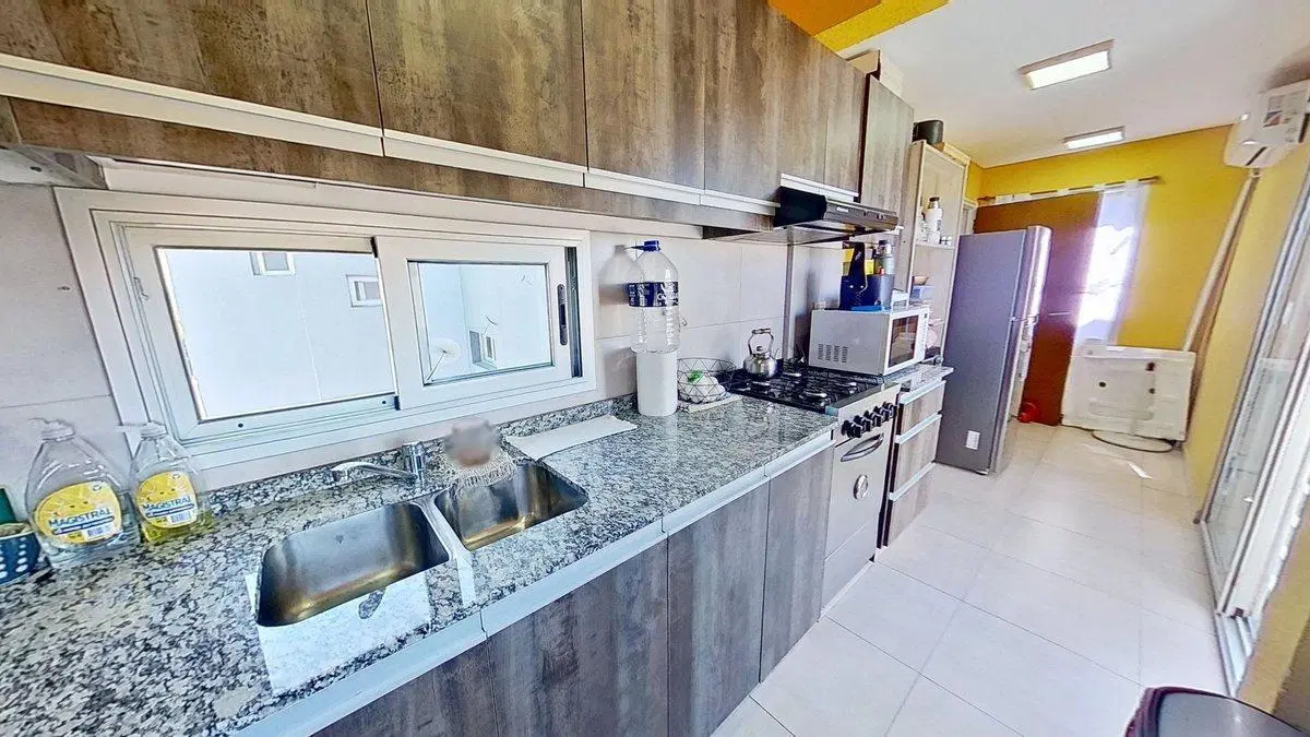 VENTA DEPARTAMENTO 3 AMBIENTES AMPLIO C/ COCHERA 4
