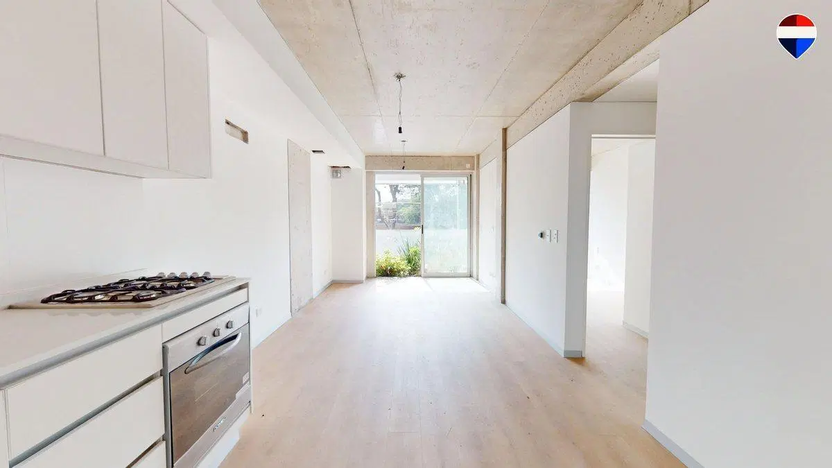 Departamento 3 amb a estrenar- balcón-Flores-Venta 2