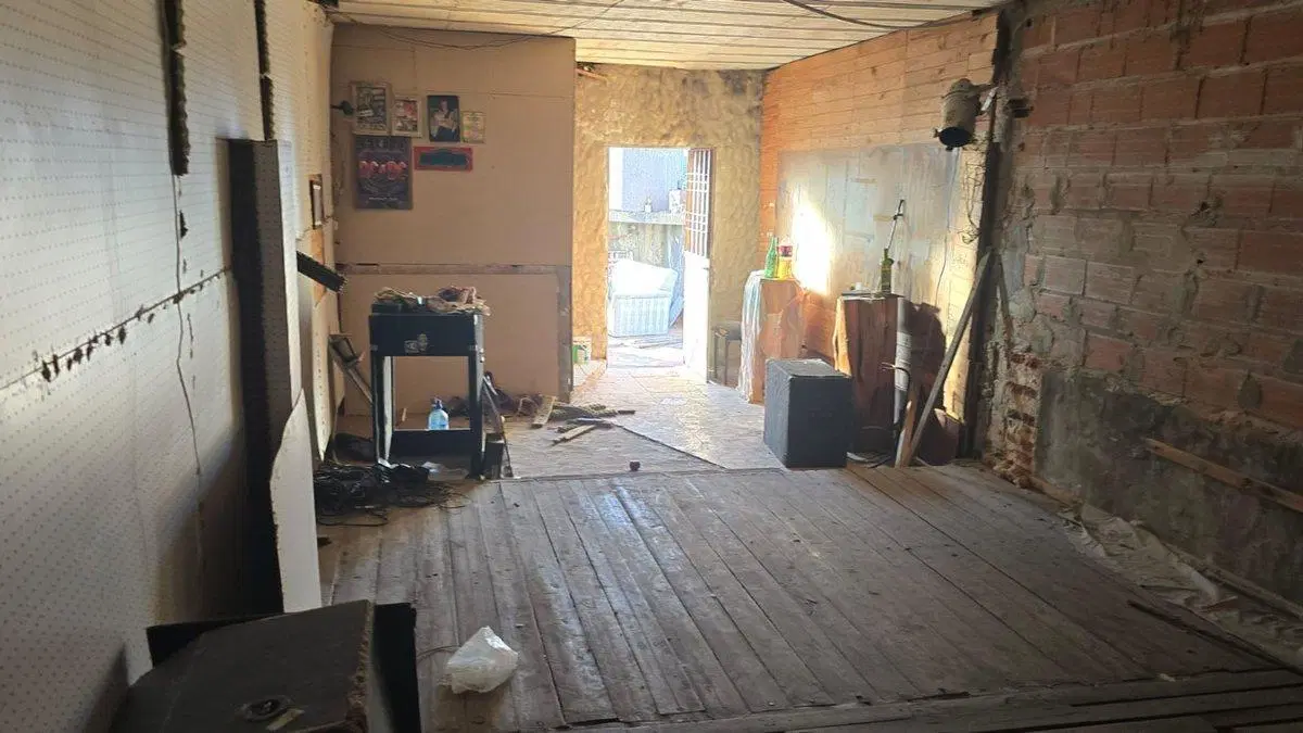 Casa en venta a refaccion en San Justo lote propio 2