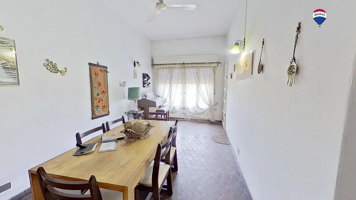 VENTA CASA 4 AMB CASTELAR A RECICLAR LOTE PROPIO 2