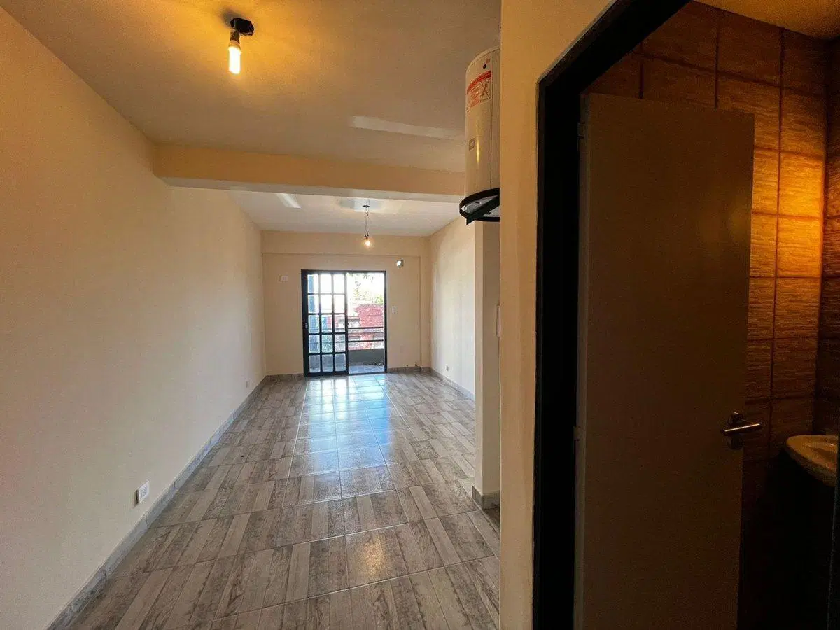 VENTA PH MONOAMBIENTE APTO PROFESIONAL EN MORON 3