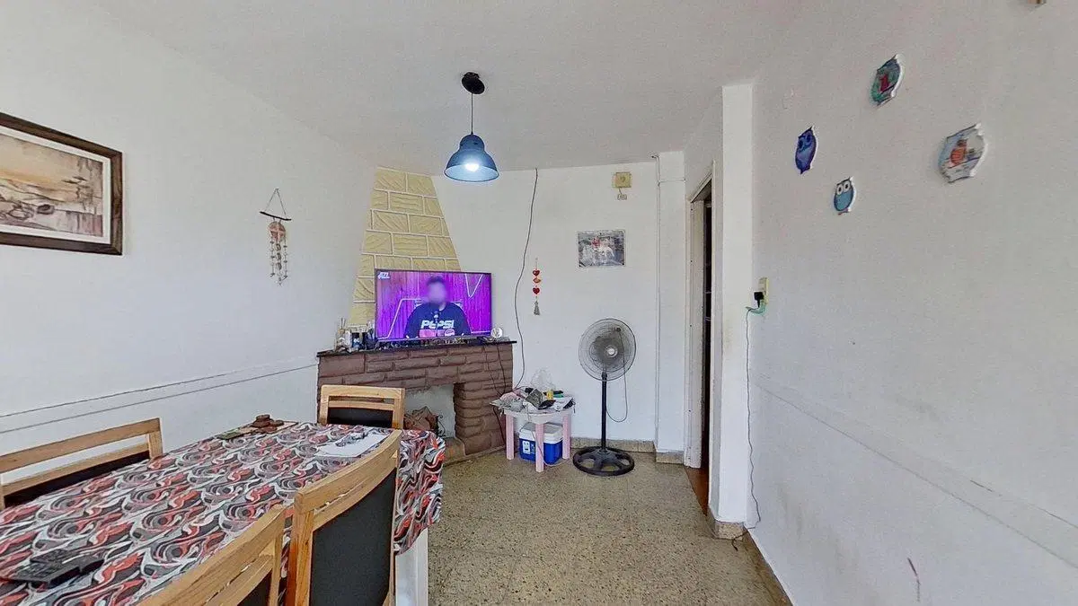 Venta Amplia Casa 4 ambientes C/cochera San Justo 2