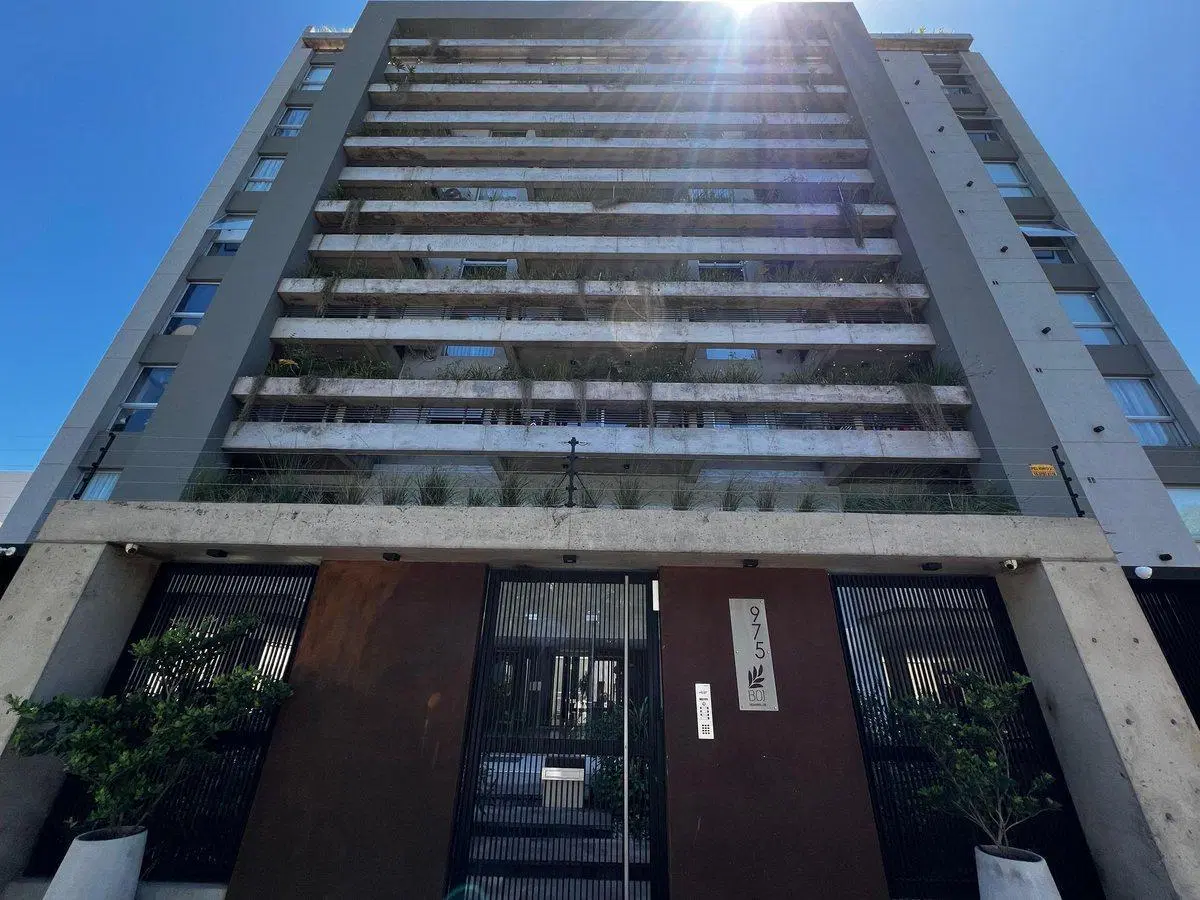VENTA MONOAMBIENTE C/BALCON VISTA ABIERTA EN MORON 2