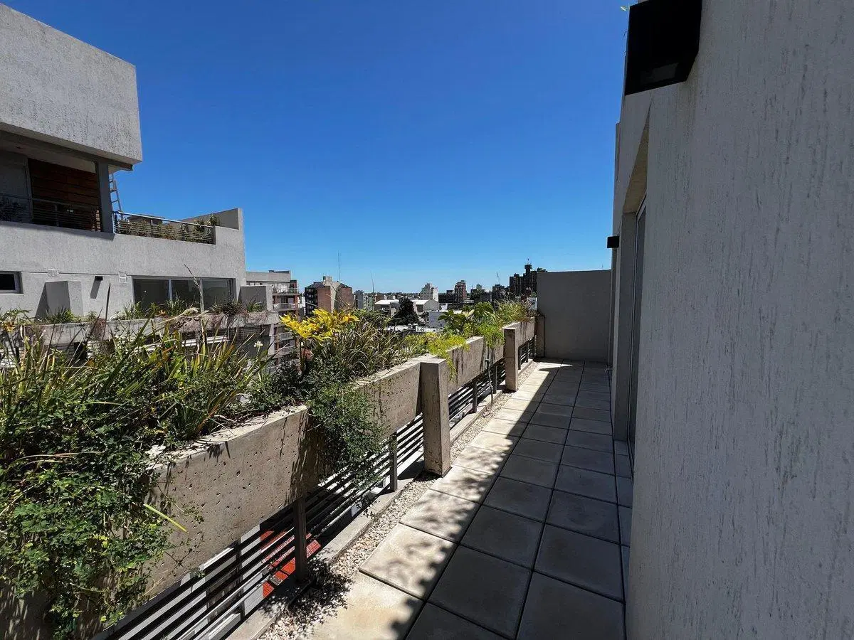 VENTA MONOAMBIENTE C/BALCON VISTA ABIERTA EN MORON 4