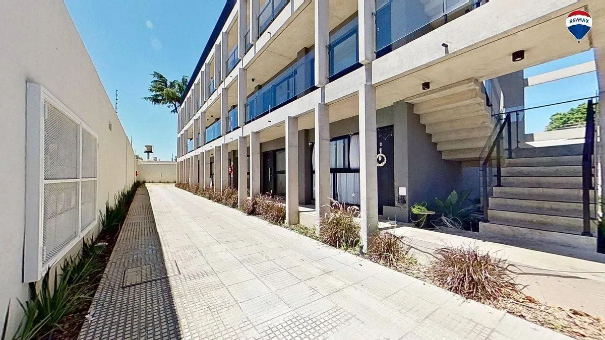 VENTA DEPARTAMENTO 2 AMBIENTES MORON 4