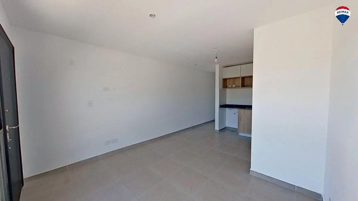 VENTA DEPARTAMENTO 2 AMBIENTES MORON 8