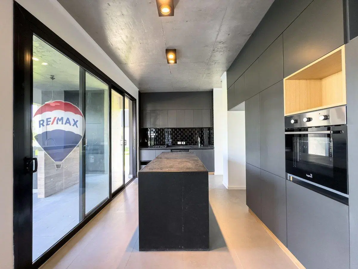 CASA EN VENTA TERRALAGOS CANNING 2