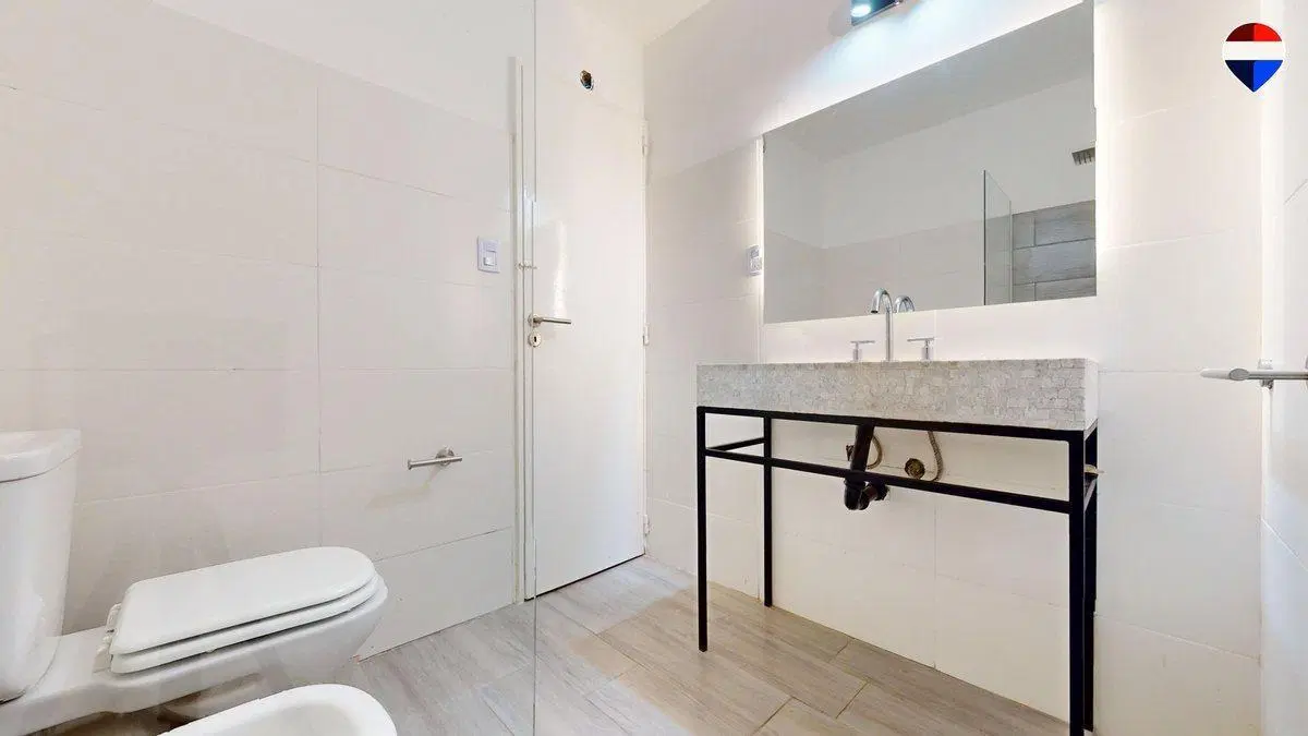 Impecable dos ambientes zona Alto Palermo 4