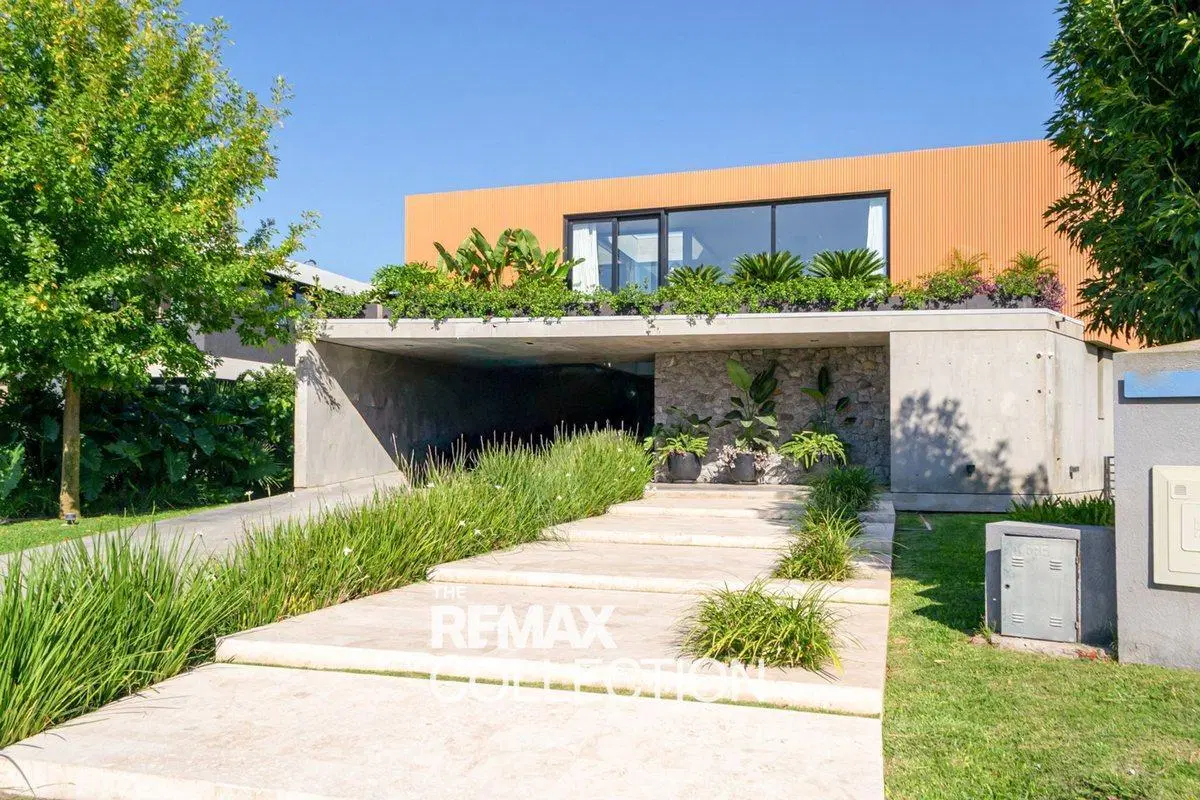 CASA EN VENTA TERRALAGOS BARRIO PLAYA 2