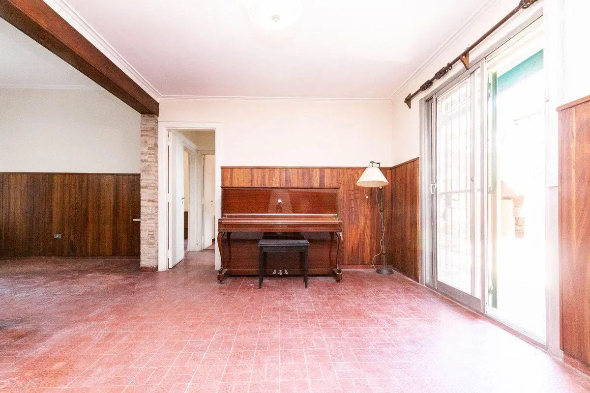 VENTA CASA 3 DORMITORIOS BANFIELD 2