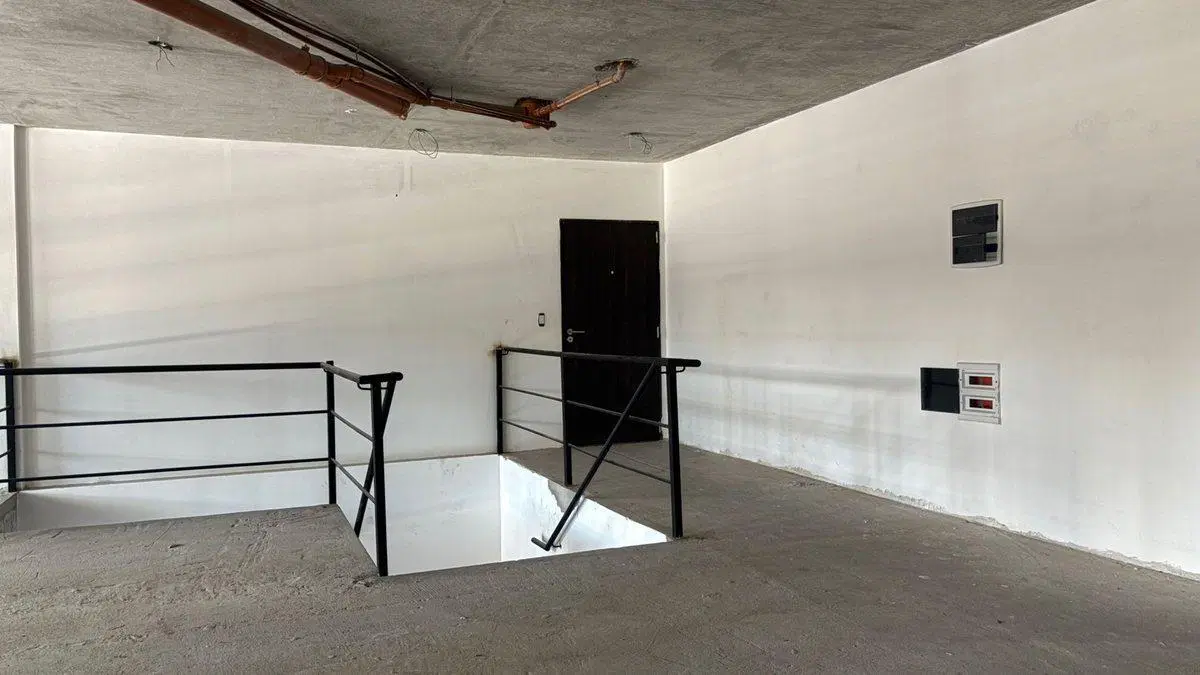 LOCAL 469 M² A ESTRENAR EN PALERMO HOLLYWOOD 4