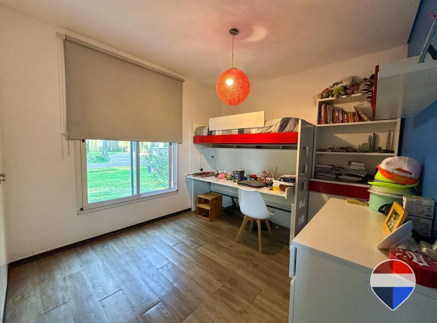 CASA DE 4 AMBIENTES EN BARRIO EL LAUQUÉN 3