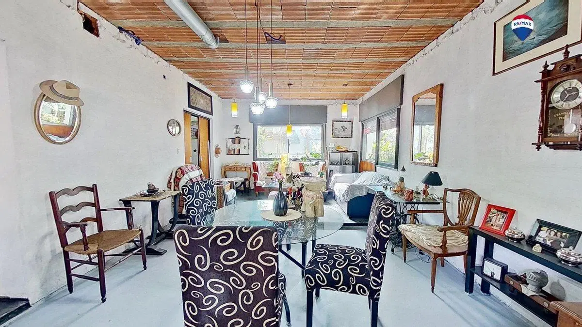 CASA 5 AMBIENTES LOTE PROPIO EN MARTÍNEZ 5