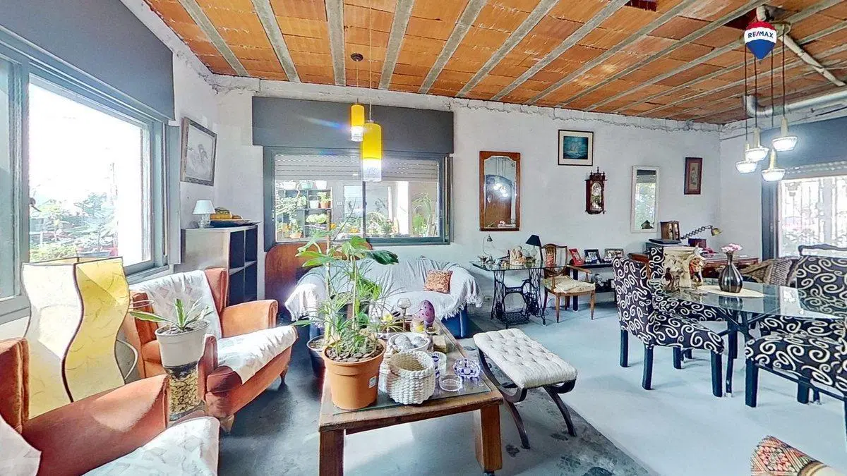 CASA 5 AMBIENTES LOTE PROPIO EN MARTÍNEZ 2