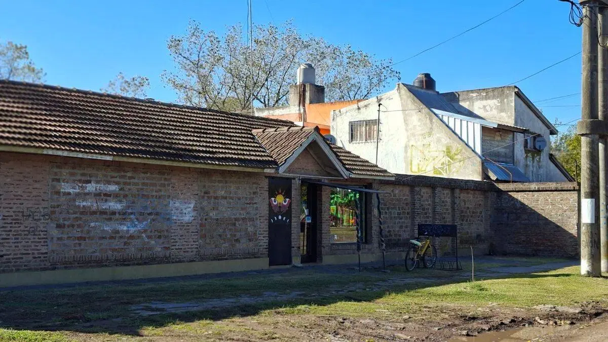 VENTA LOCALES COMERCIALES LONGCHAMPS 3