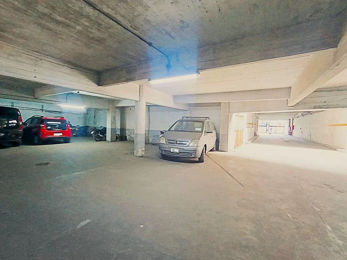 COCHERA EN VENTA EN LINIERS - PLANTA BAJA 5