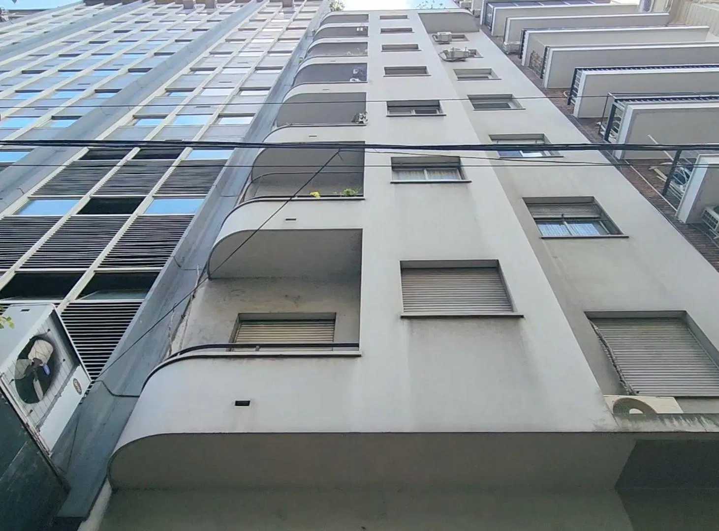 DEPARTAMENTO 3 AMB C/ DEP APTO PROFESIONAL RETIRO 2
