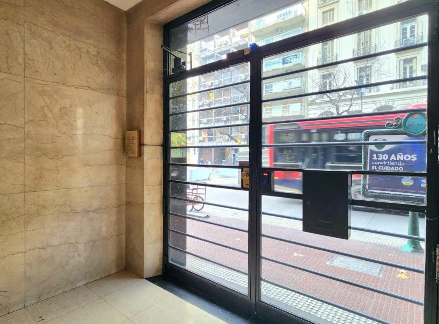 DEPARTAMENTO 3 AMB C/ DEP APTO PROFESIONAL RETIRO 4