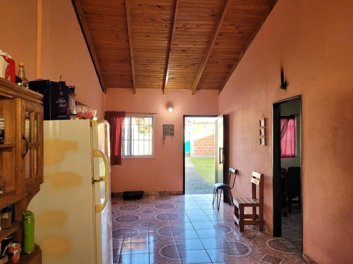 VENTA CASA 4 AMBIENTES CON COCHERA EN LA UNIÓN 5