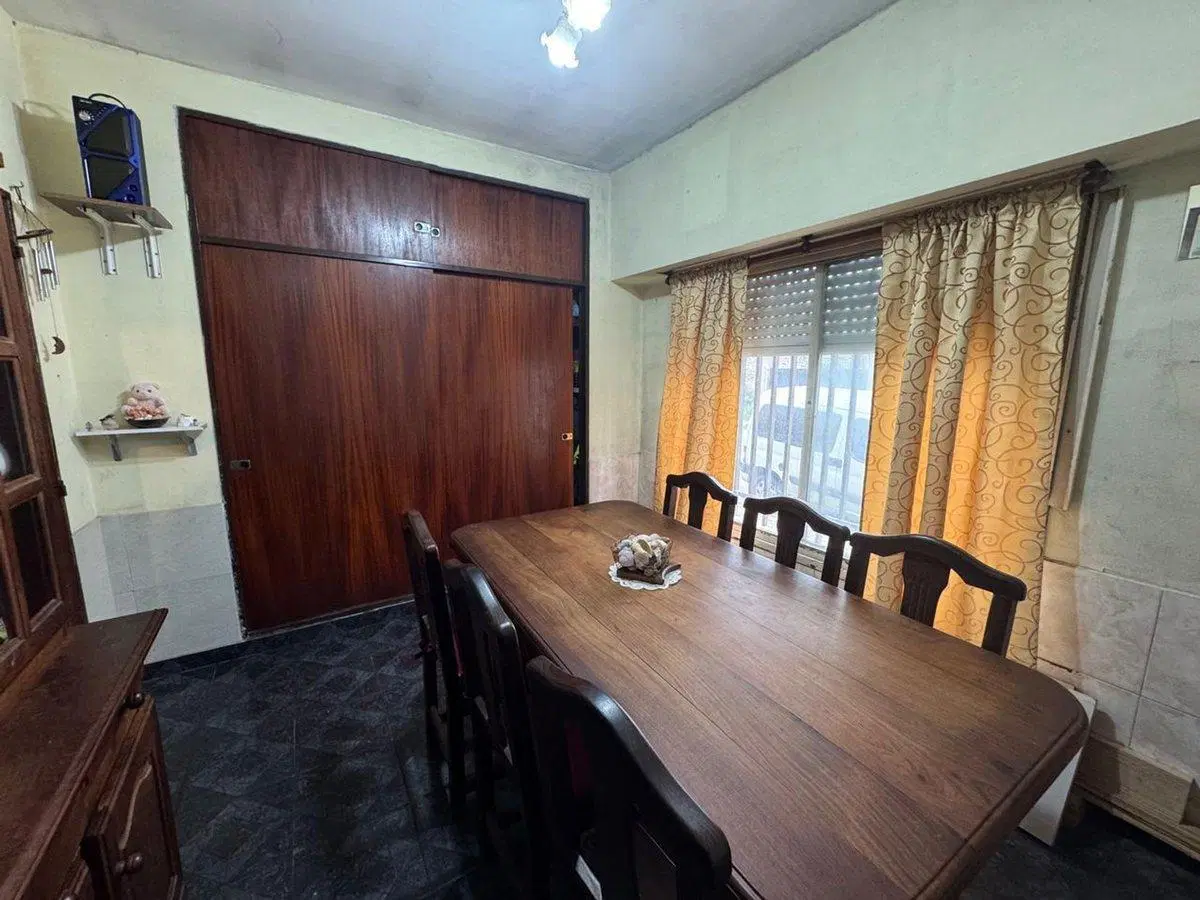 PH EN VENTA 3 AMBIENTES CON PATIO  ISIDRO CASANOVA 2
