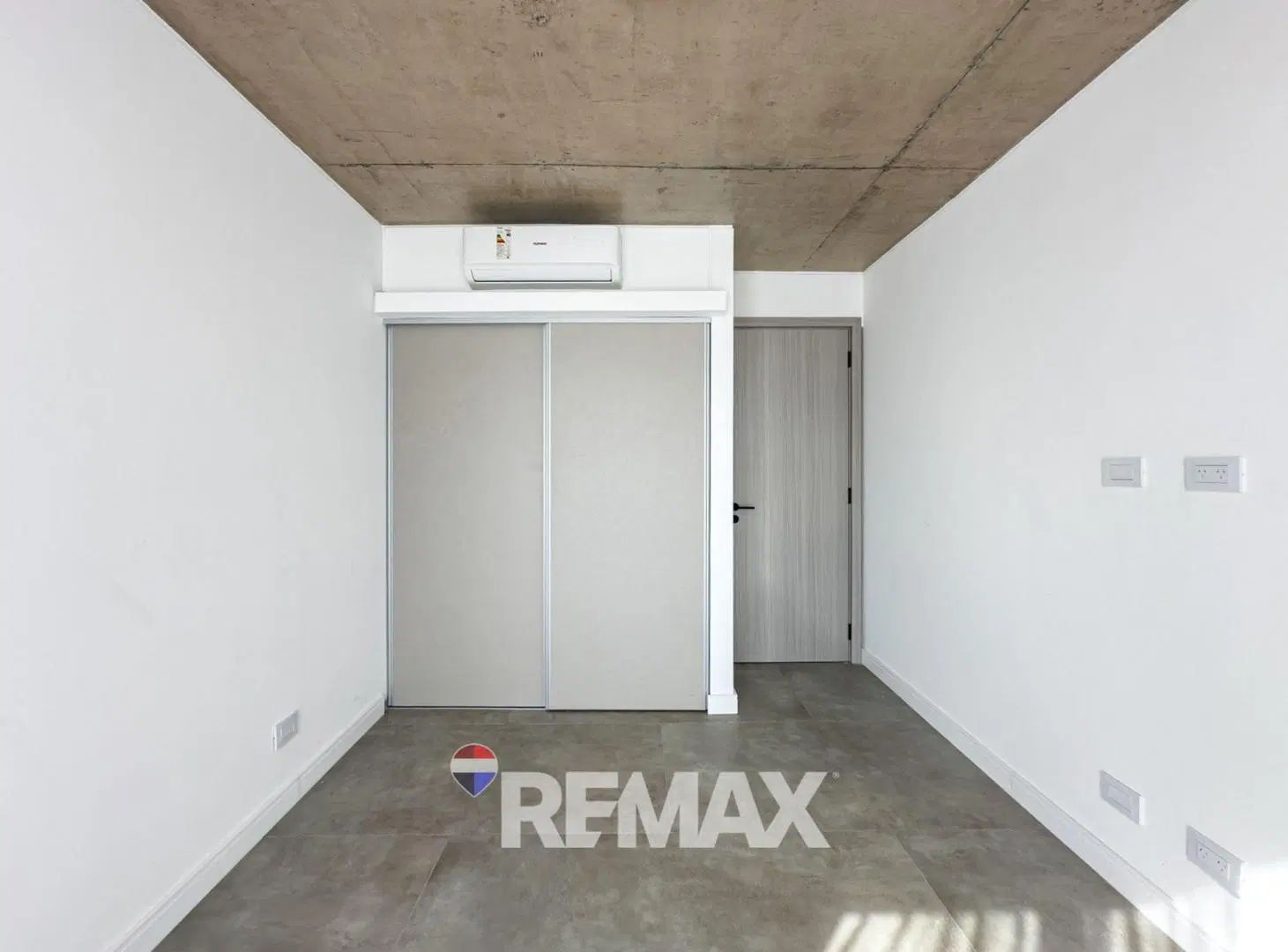 DEPARTAMENTO 3 AMBIENTES CON BALCON CANNING VENTA 3
