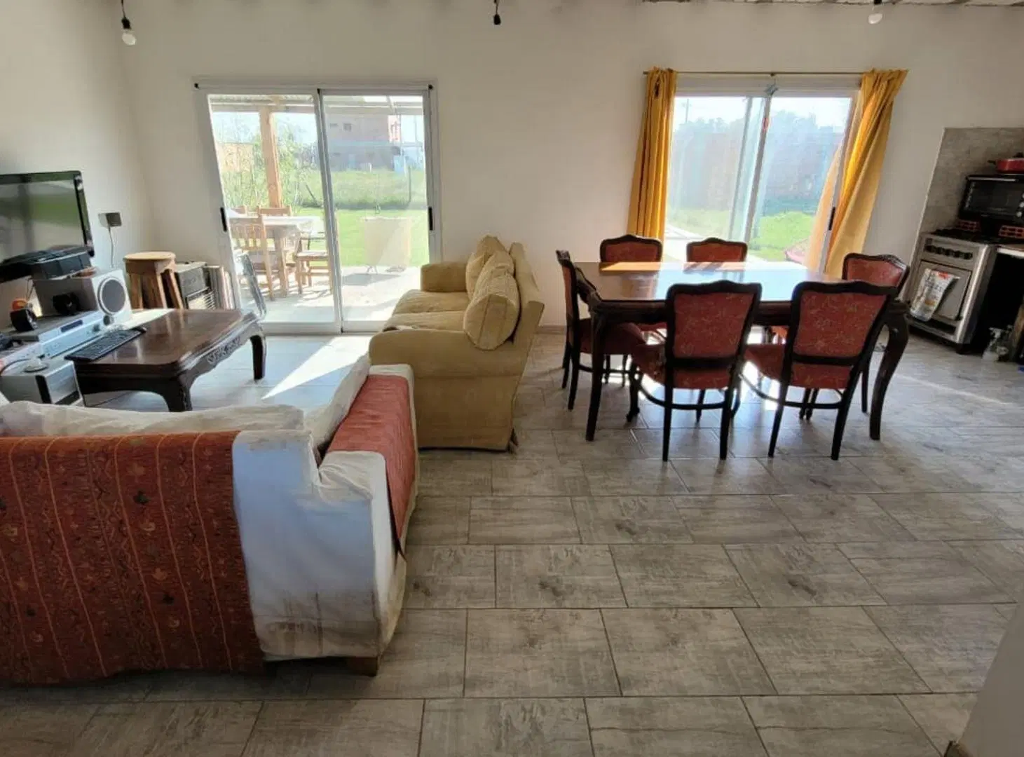 CASA 4 AMBIENTES EN VENTA TRISTAN SUAREZ 2