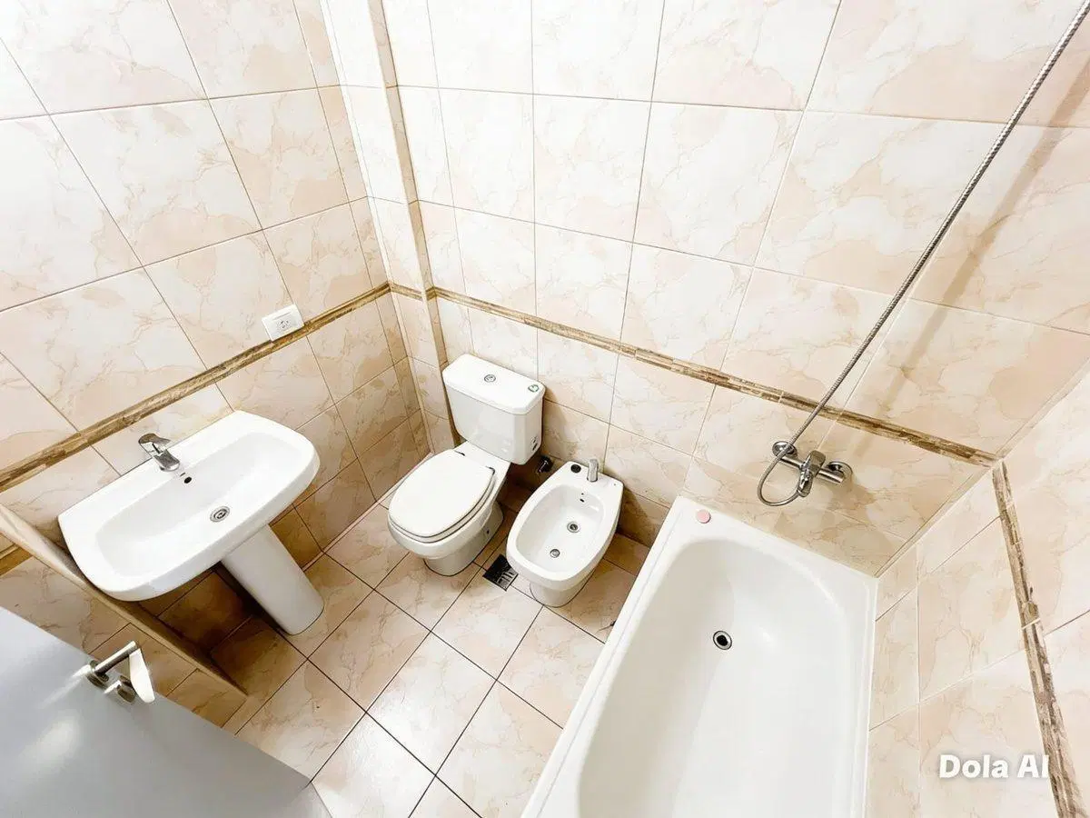 VENTA 2 AMBIENTES CON TERRAZA EN CASEROS 5