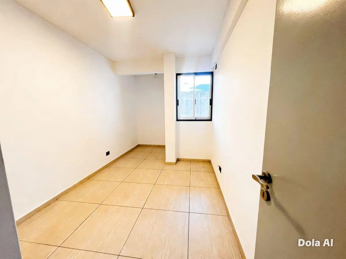 VENTA 2 AMBIENTES CON TERRAZA EN CASEROS 4