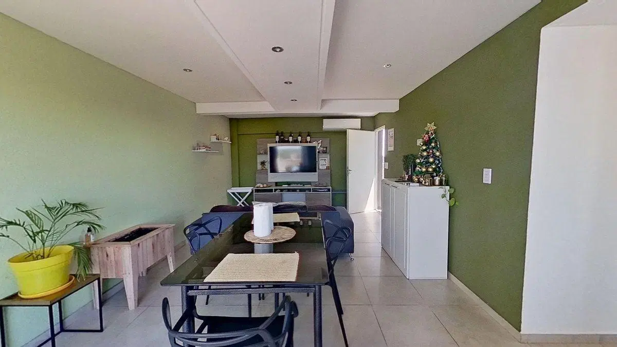 VENTA DEPARTAMENTO 3 AMBIENTES AMPLIO C/ COCHERA 8