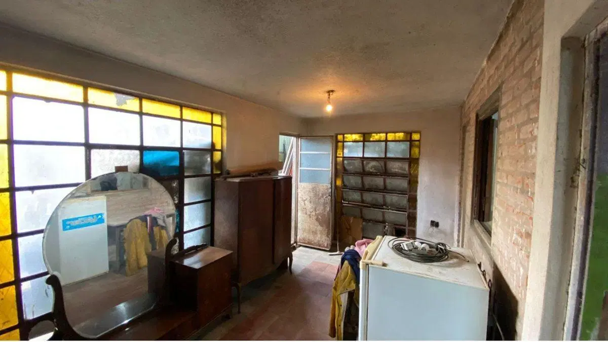 VENTA TERRENO 10X46 CON GALPON Y OFICINA EN LUJAN 5