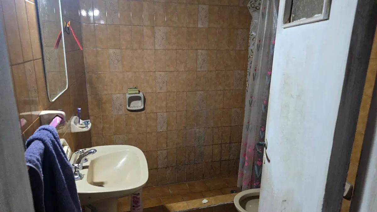 Casa en venta a refaccion en San Justo lote propio 4