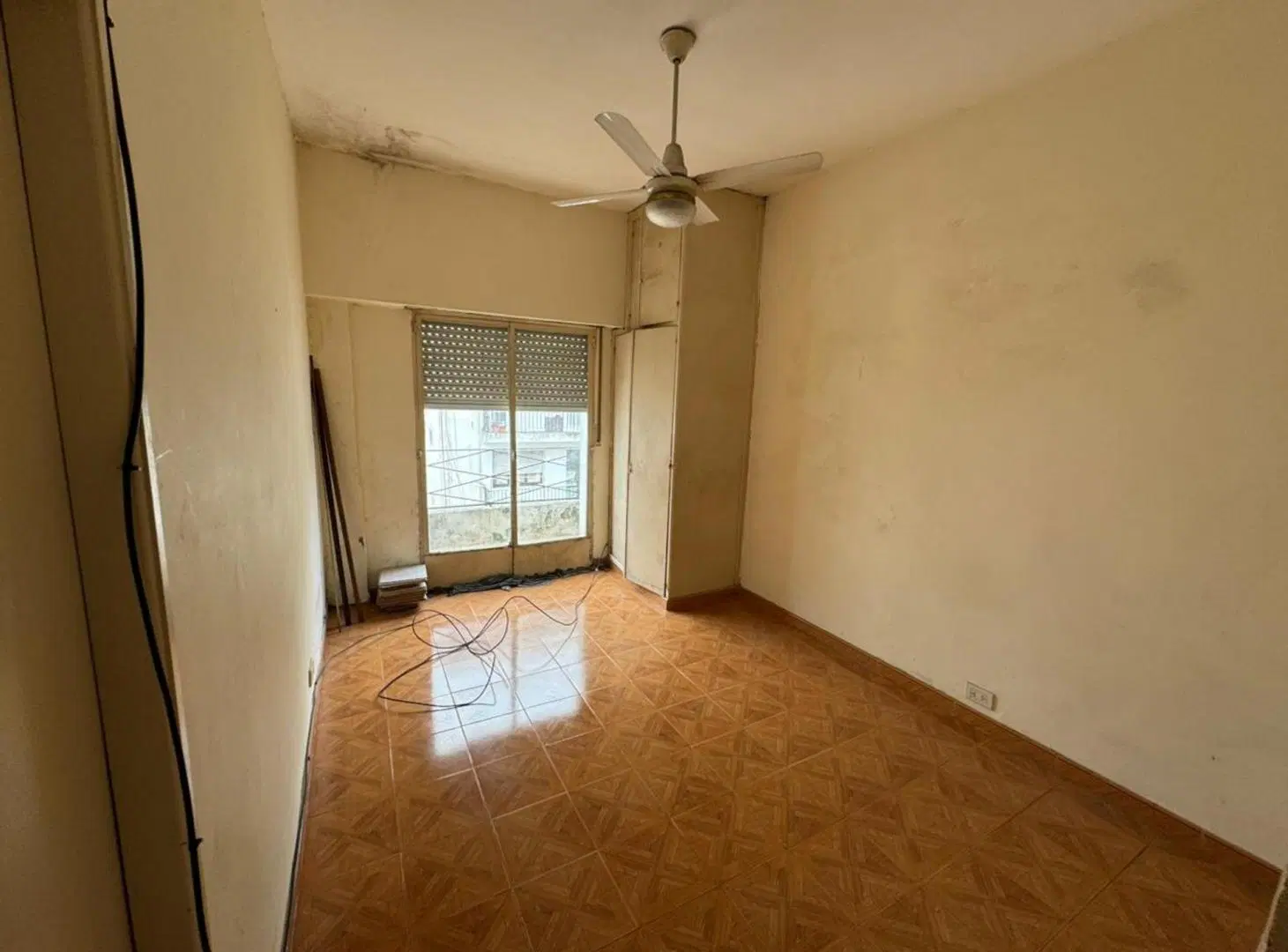 Departamento 1 y 1/2 amb. - Balcón - A refaccionar 3