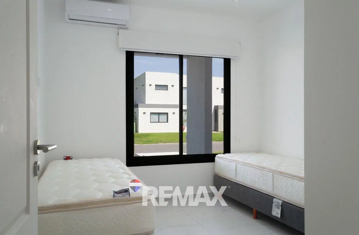 CASA EN ALQUILER CANNING 2